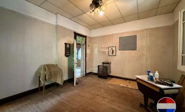 CASA y  3 LOCALES SOBRE 3 TERRENOS  EN LAS HERAS