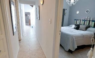 Vta Casa 5 AMB, Cochera, a.cred Permuta S Lugares