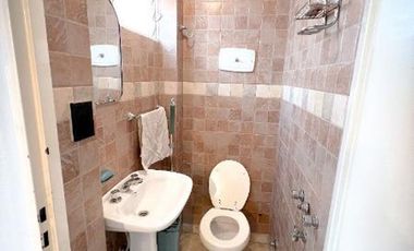 Vta Casa 5 AMB, Cochera, a.cred Permuta S Lugares