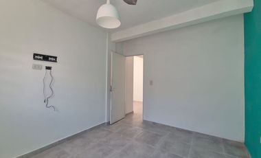 VENTA CASA LOTE PROPIO CON GALPON EN WILDE 10 X 46