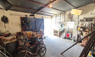 VENTA CASA LOTE PROPIO CON GALPON EN WILDE 10 X 46