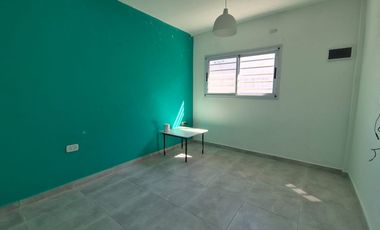 VENTA CASA LOTE PROPIO CON GALPON EN WILDE 10 X 46
