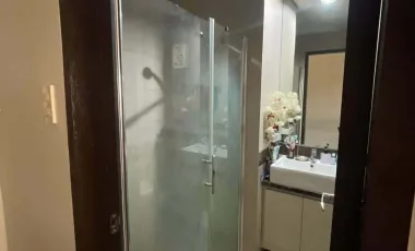 Urgent Sale of 1 Bedroom 59sqm Condo 38th Floor W/City views