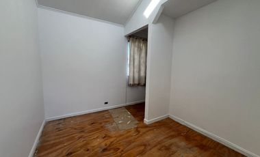 Casa en venta c/ estacionamiento en San Francisco de Limache