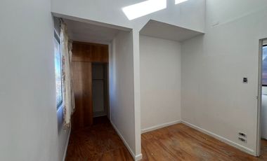 Casa en venta c/ estacionamiento en San Francisco de Limache