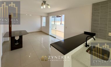Oportunidad en Surco: Departamento de 157 m² con terrazas, vista al parque y acceso por escalera