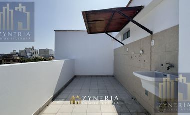 Oportunidad en Surco: Departamento de 157 m² con terrazas, vista al parque y acceso por escalera