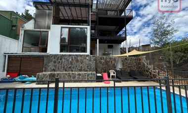 Elite Curauma: Lujo en Hormigón, Piscina y Gran Quincho
