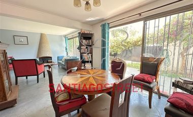 Casa en Venta en PASAJE LO PLAZA 984