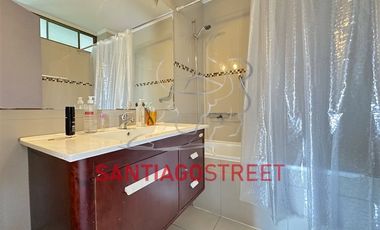 Casa en Venta en PASAJE LO PLAZA 984