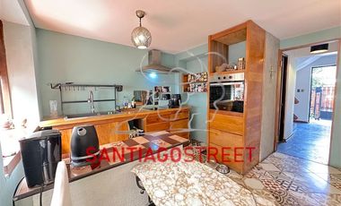 Casa en Venta en PASAJE LO PLAZA 984