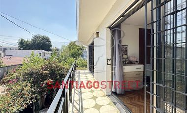 Casa en Venta en PASAJE LO PLAZA 984
