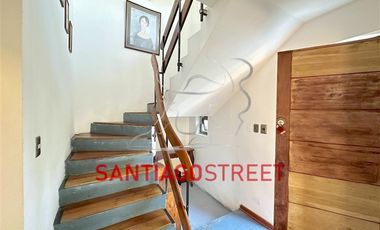 Casa en Venta en PASAJE LO PLAZA 984