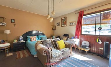 Casa en Venta en Jose Domingo Cañas esquina Carmen Covarrubias