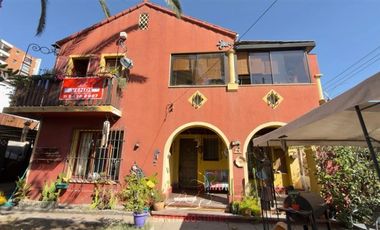 Casa en Venta en Jose Domingo Cañas esquina Carmen Covarrubias