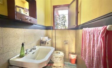 Casa en Venta en Jose Domingo Cañas esquina Carmen Covarrubias