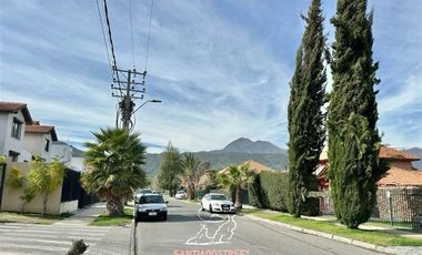 Casa en Arriendo en Condominio Cumbres del Peñon