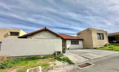 Casa en Arriendo en Condominio Cumbres del Peñon