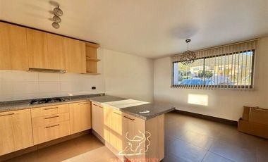 Casa en Arriendo en Condominio Cumbres del Peñon