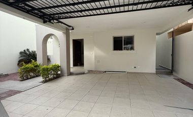 Casa en  renta colonia bosques del contry