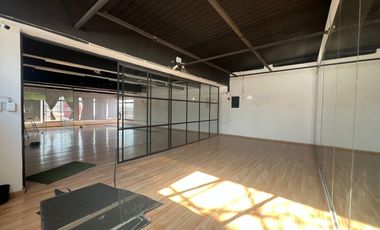 Local Comercial en Renta ubicado en Circuito Juan Pablo II, Cerca de Angelopolis.