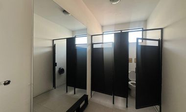 Local Comercial en Renta ubicado en Circuito Juan Pablo II, Cerca de Angelopolis.