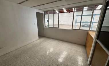Bodega en Renta con Oficinas Zona Centro Puebla.