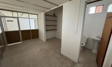 Bodega en Renta con Oficinas Zona Centro Puebla.