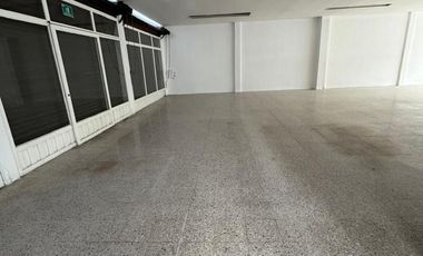 Bodega en Renta con Oficinas Zona Centro Puebla.