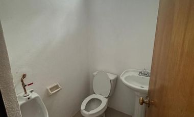 Bodega en Renta con Oficinas Zona Centro Puebla.
