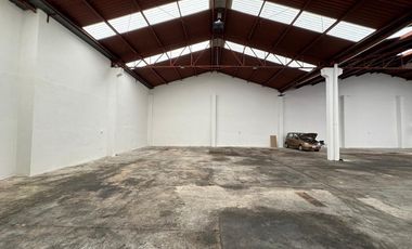 Bodega en Renta con Oficinas Zona Centro Puebla.
