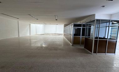Bodega en Renta con Oficinas Zona Centro Puebla.