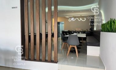 Local en renta a una cuadra de UVM