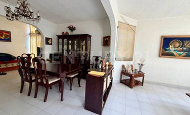 Casa en venta en Tulipanes, Lomas de Cocoyoc, Morelos