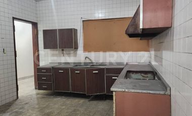 CASA PARA BODEGA EN RENTA EN EL CENTRO DE COLIMA