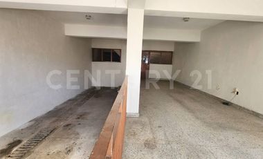 CASA PARA BODEGA EN RENTA EN EL CENTRO DE COLIMA