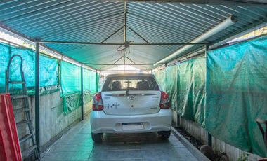 Venta Casa Dúplex de 3 ambientes con patio, cocheras para dos autos, en Carapachay.