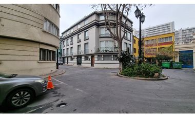 Amplia casa en venta ideal para remodelar