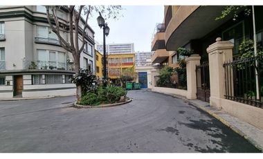 Amplia casa en venta ideal para remodelar