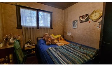 Amplia casa en venta ideal para remodelar