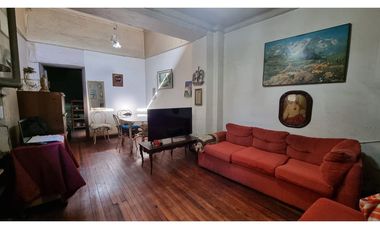 Amplia casa en venta ideal para remodelar