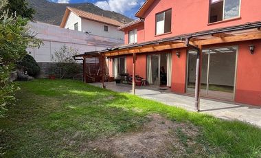Venta de Casa / Ciudad de los Valles / Condominio Alto Mirador