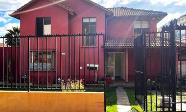 Venta de Casa / Ciudad de los Valles / Condominio Alto Mirador