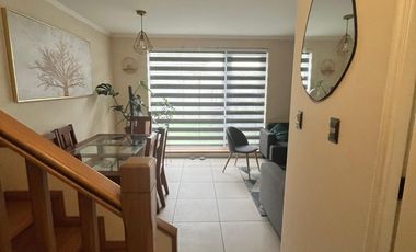 CASA EN VENTA COND. LAGO LLEU LLEU, SECTOR SAN GUILLERMO