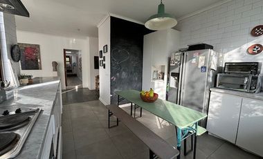 CASA 1 PISO 4 DORM + SERVICIO + PISCINA LA RESERVA