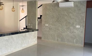 | Hermosa casa residencial, en renta. |