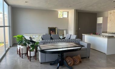 | Bonita casa, en venta y renta. |