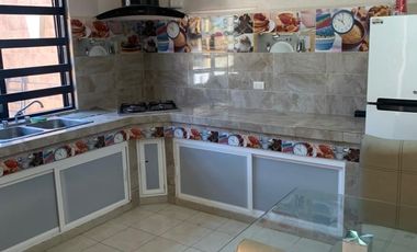 | Bonita casa amueblada en la playa, en renta. |