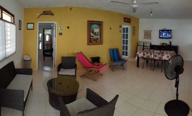| Bonita casa en la playa, en renta. |