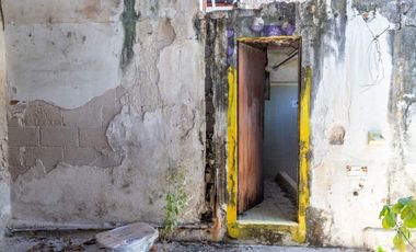 | Gran casa Histórica ubicada en el corazón del centro Ideal para Remodelar |